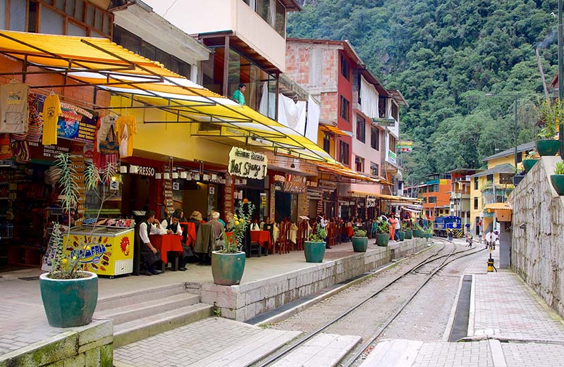 Vilarejo colorido de Aguas Calientes - Machu Picchu